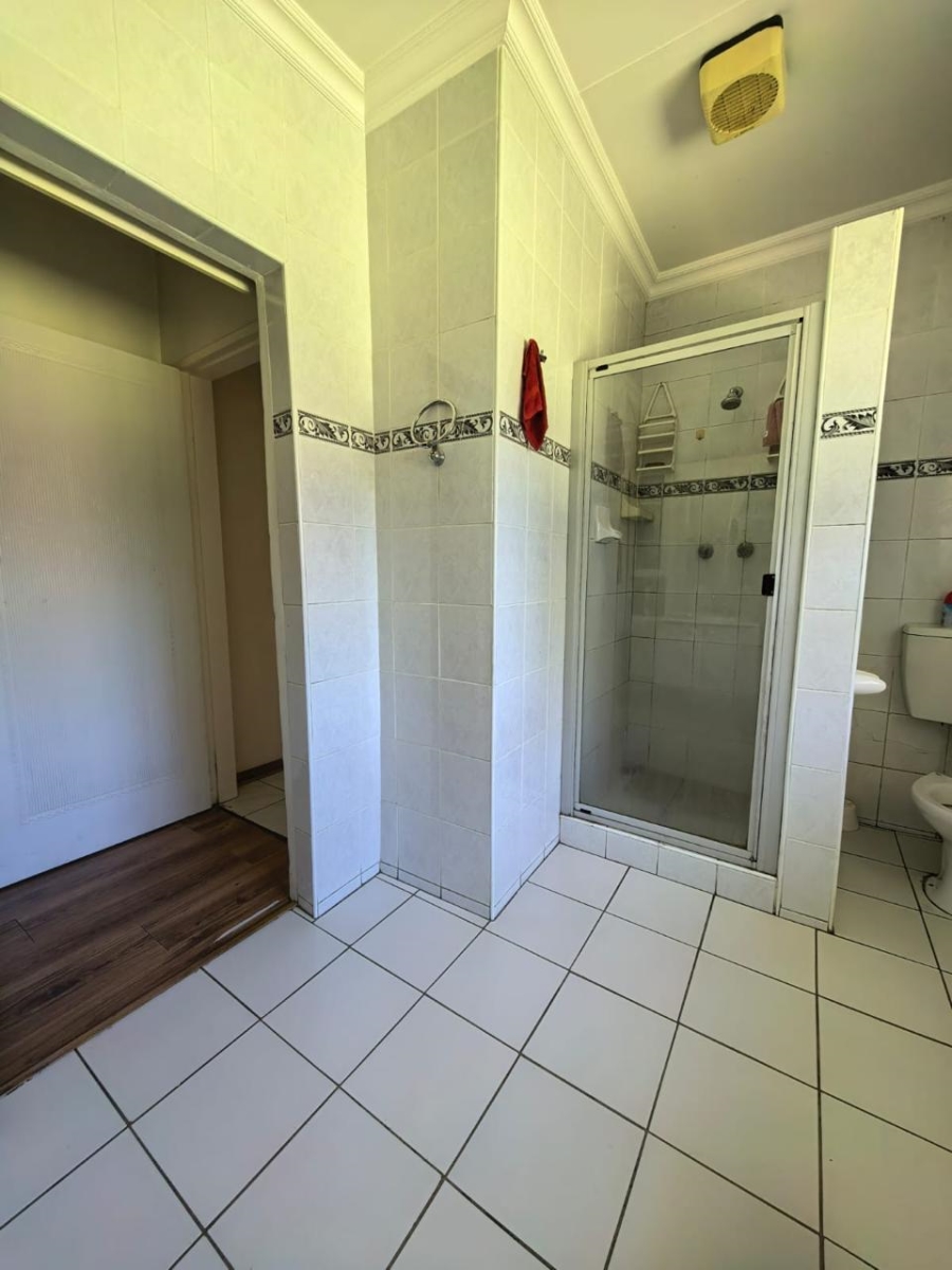 4 Bedroom Property for Sale in Three Rivers East Gauteng