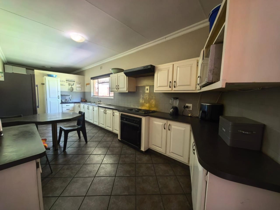 4 Bedroom Property for Sale in Three Rivers East Gauteng