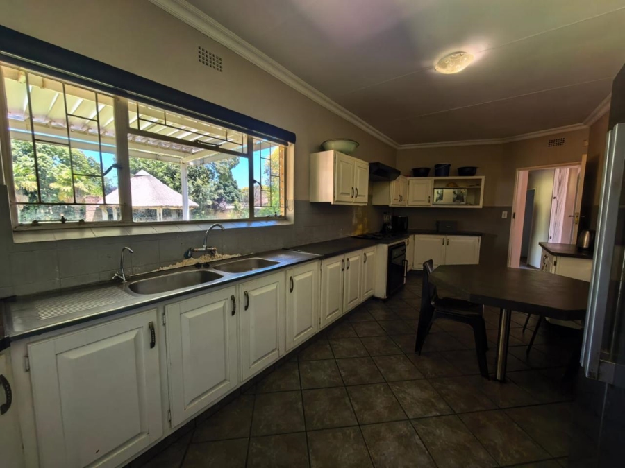 4 Bedroom Property for Sale in Three Rivers East Gauteng