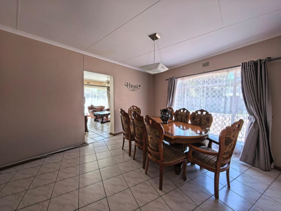 4 Bedroom Property for Sale in Three Rivers East Gauteng