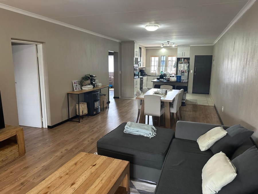 3 Bedroom Property for Sale in Noordhang Gauteng