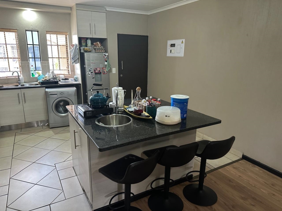 3 Bedroom Property for Sale in Noordhang Gauteng