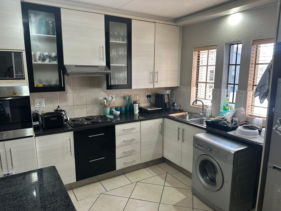 3 Bedroom Property for Sale in Noordhang Gauteng