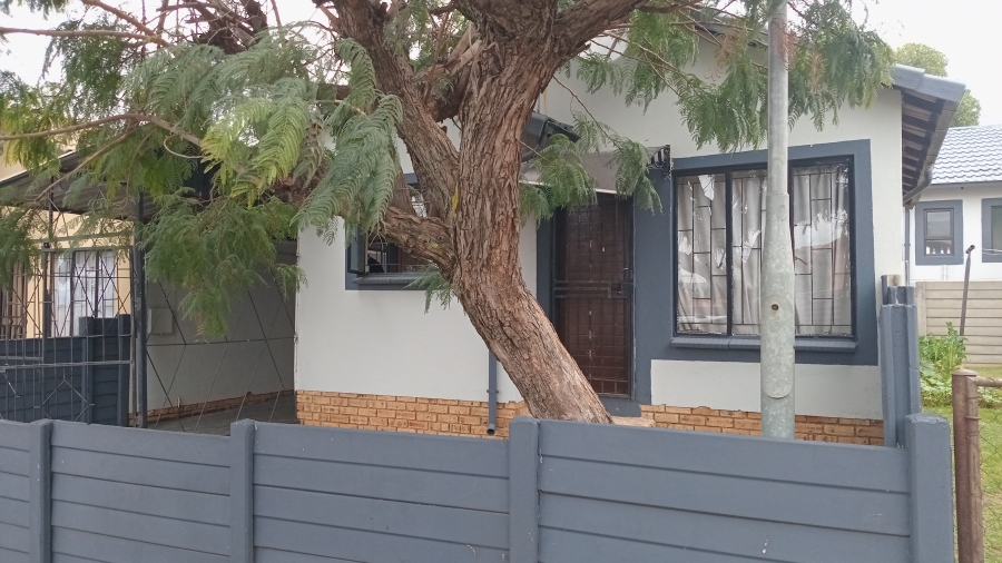 2 Bedroom Property for Sale in Naturena Gauteng