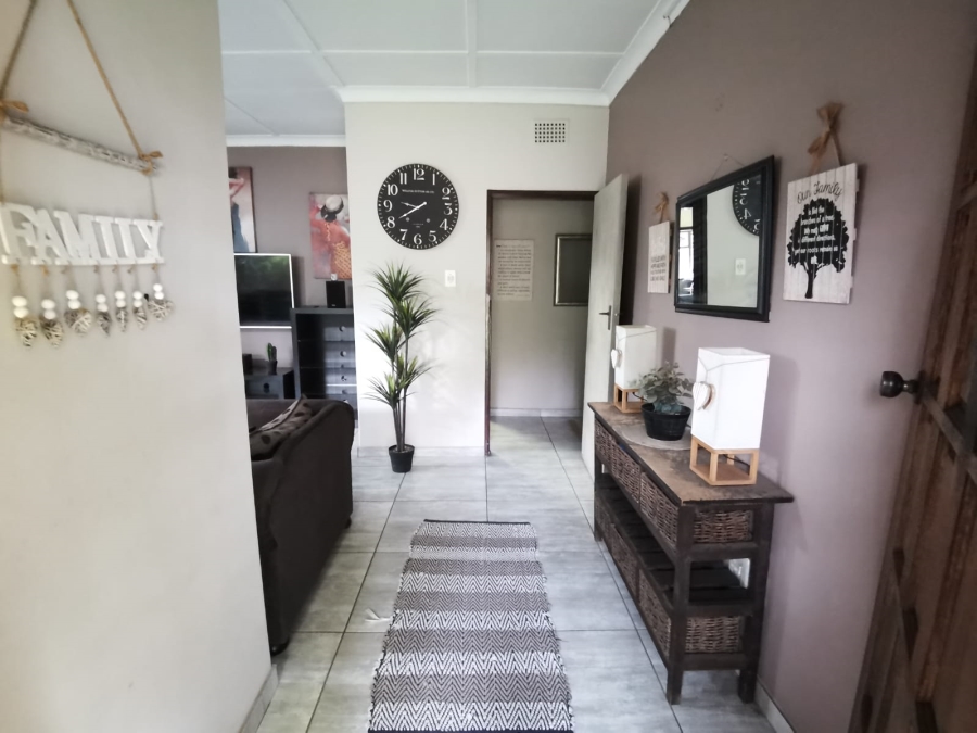4 Bedroom Property for Sale in Selcourt Gauteng
