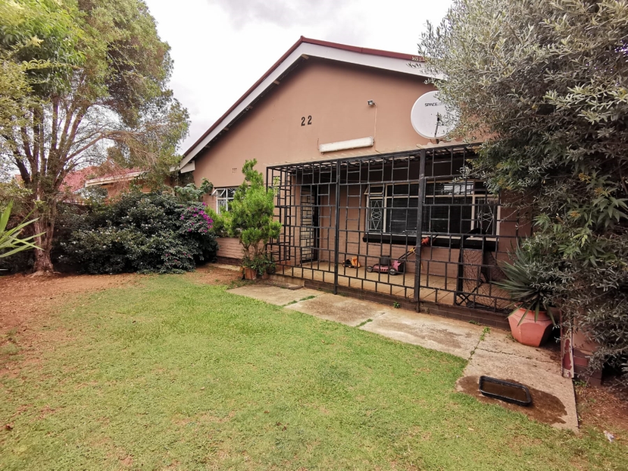 4 Bedroom Property for Sale in Selcourt Gauteng
