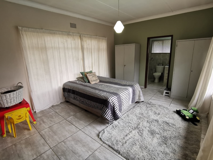 4 Bedroom Property for Sale in Selcourt Gauteng