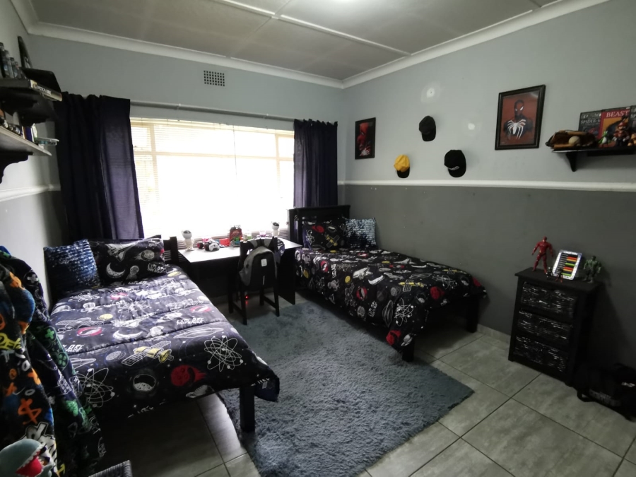 4 Bedroom Property for Sale in Selcourt Gauteng