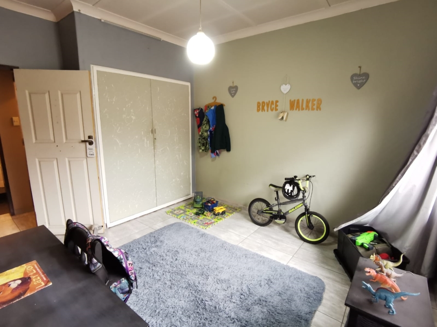 4 Bedroom Property for Sale in Selcourt Gauteng