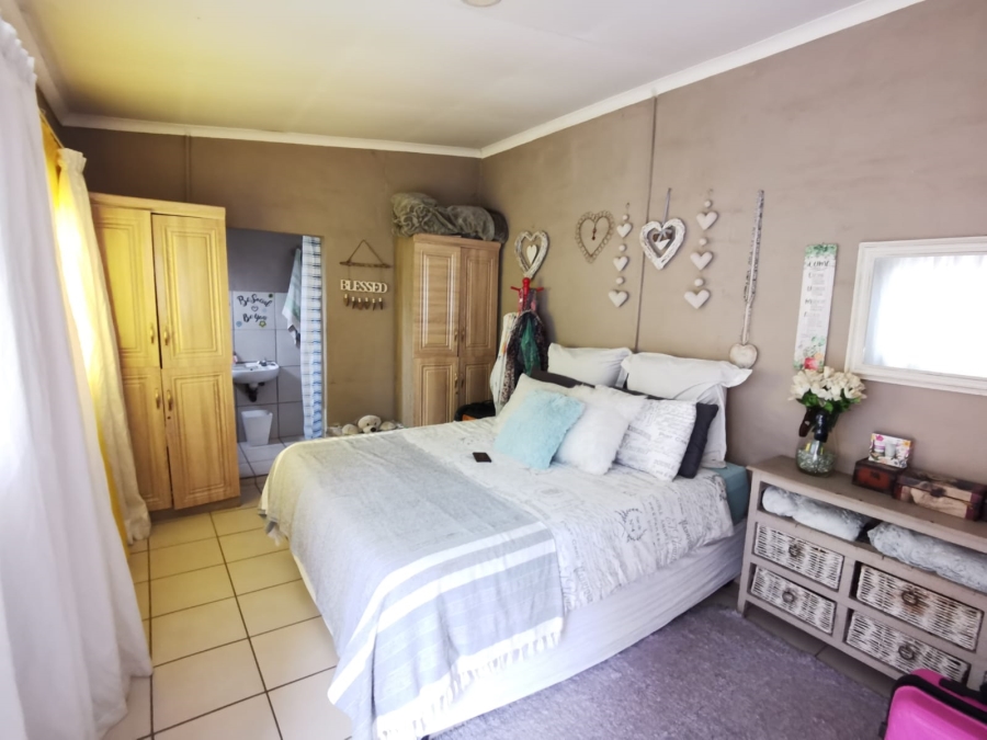 4 Bedroom Property for Sale in Selcourt Gauteng