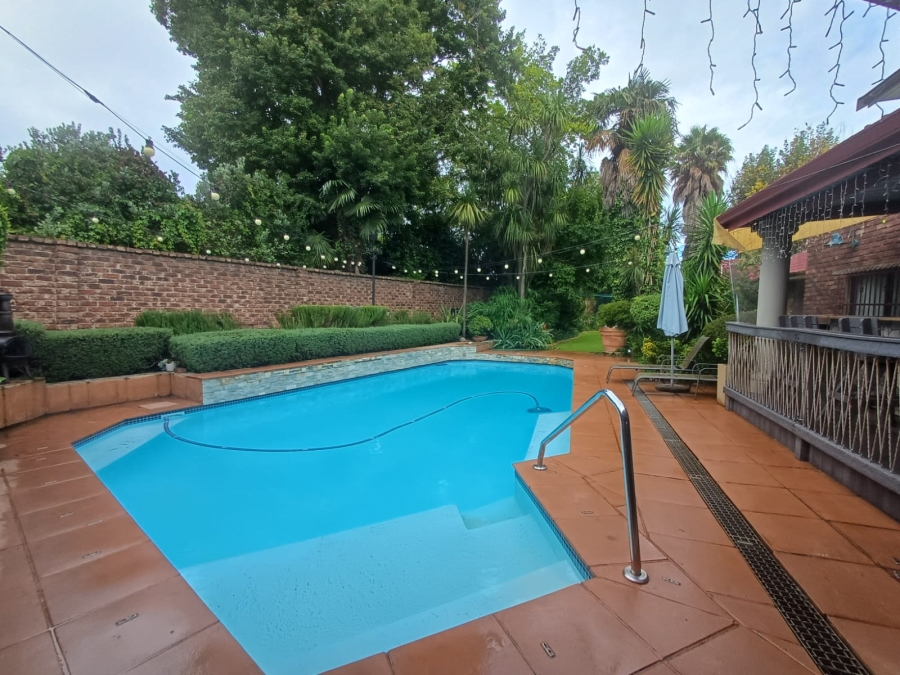 5 Bedroom Property for Sale in Vanderbijlpark SE 2 Gauteng