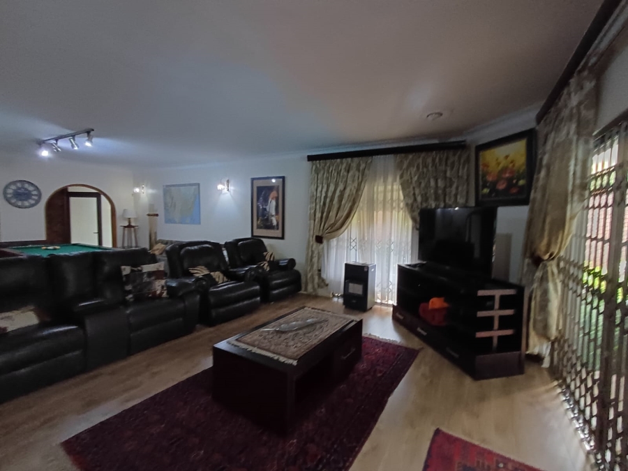 5 Bedroom Property for Sale in Vanderbijlpark SE 2 Gauteng