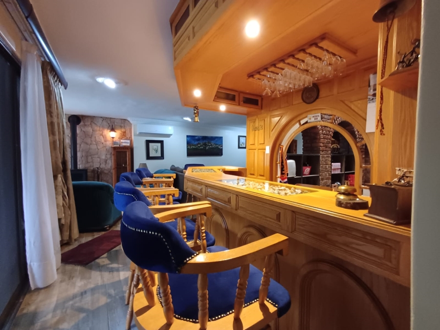 5 Bedroom Property for Sale in Vanderbijlpark SE 2 Gauteng