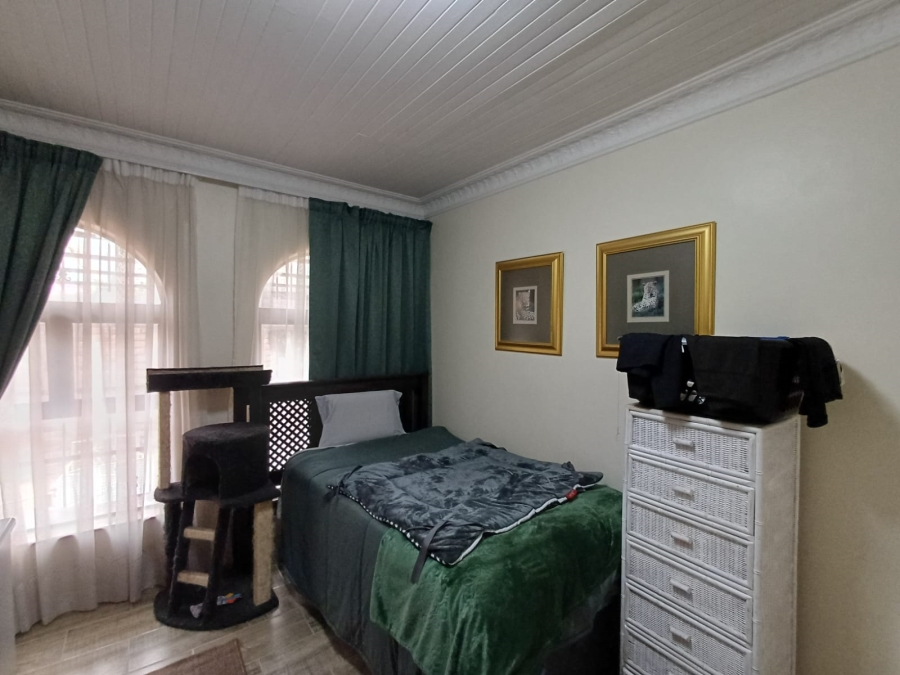 5 Bedroom Property for Sale in Vanderbijlpark SE 2 Gauteng