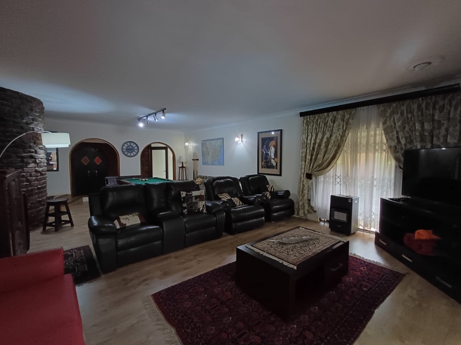 5 Bedroom Property for Sale in Vanderbijlpark SE 2 Gauteng