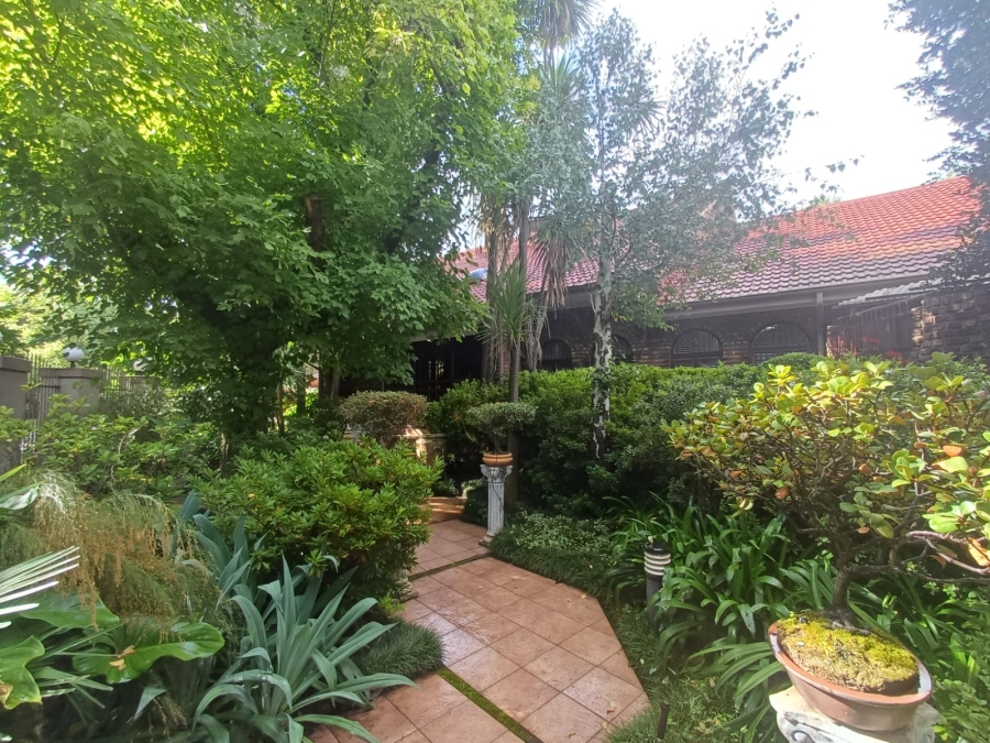 5 Bedroom Property for Sale in Vanderbijlpark SE 2 Gauteng