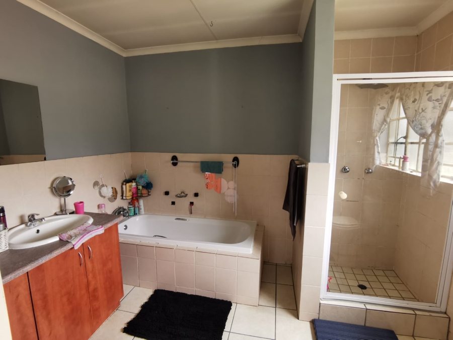 3 Bedroom Property for Sale in Brakpan North Gauteng