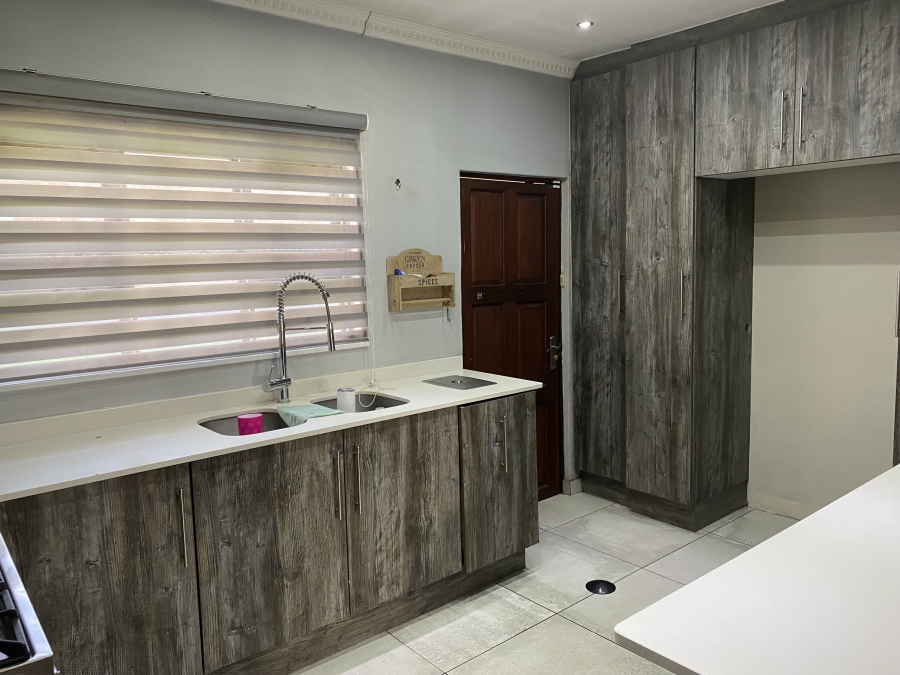 3 Bedroom Property for Sale in Comet Gauteng