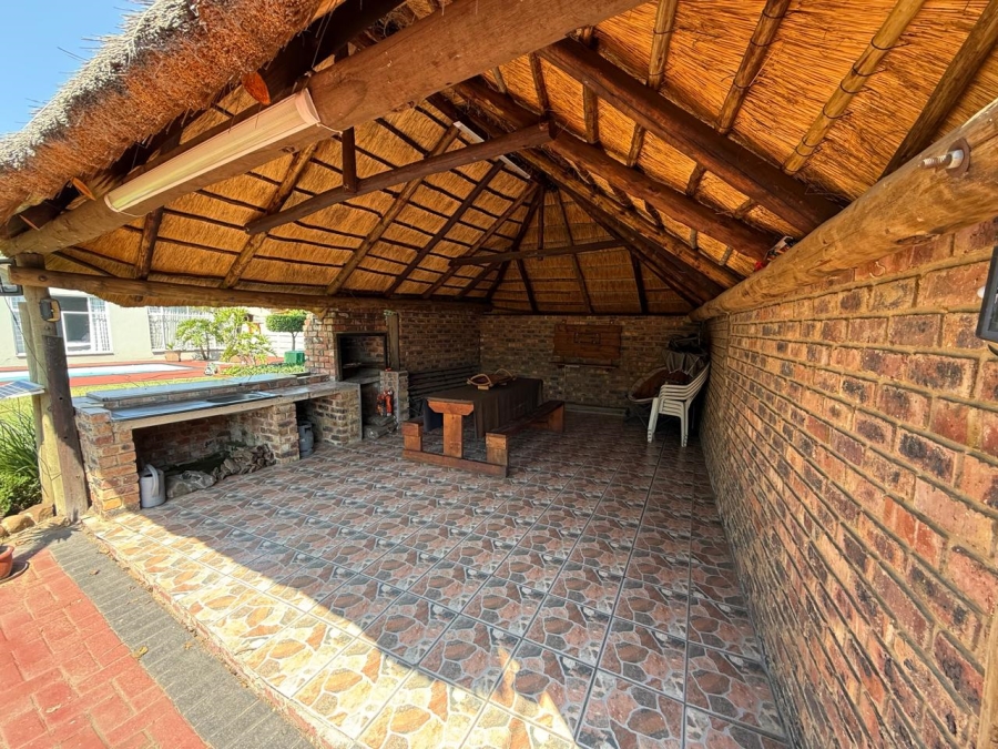 4 Bedroom Property for Sale in Vanderbijlpark SE 1 Gauteng