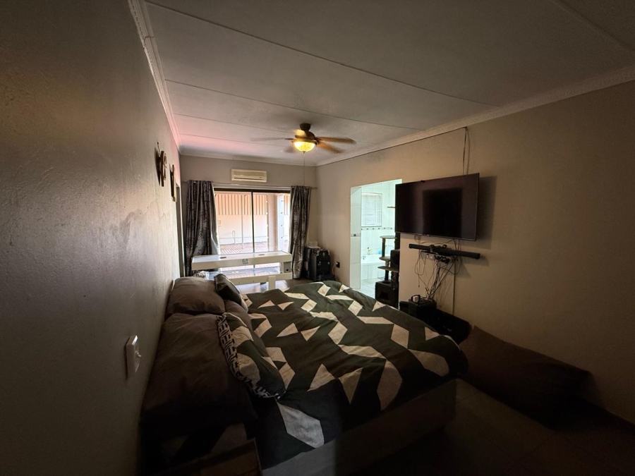 4 Bedroom Property for Sale in Vanderbijlpark SE 1 Gauteng