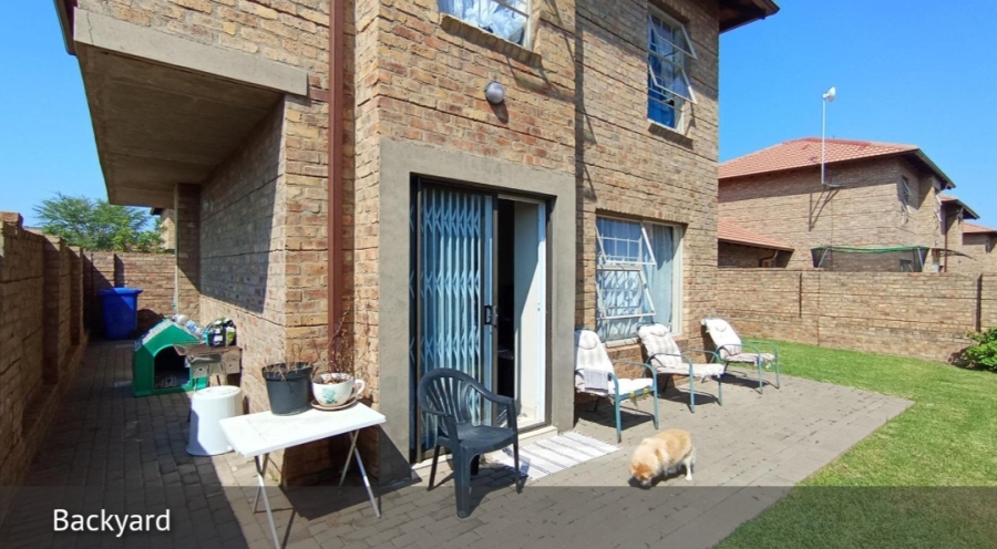 3 Bedroom Property for Sale in Annlin Gauteng