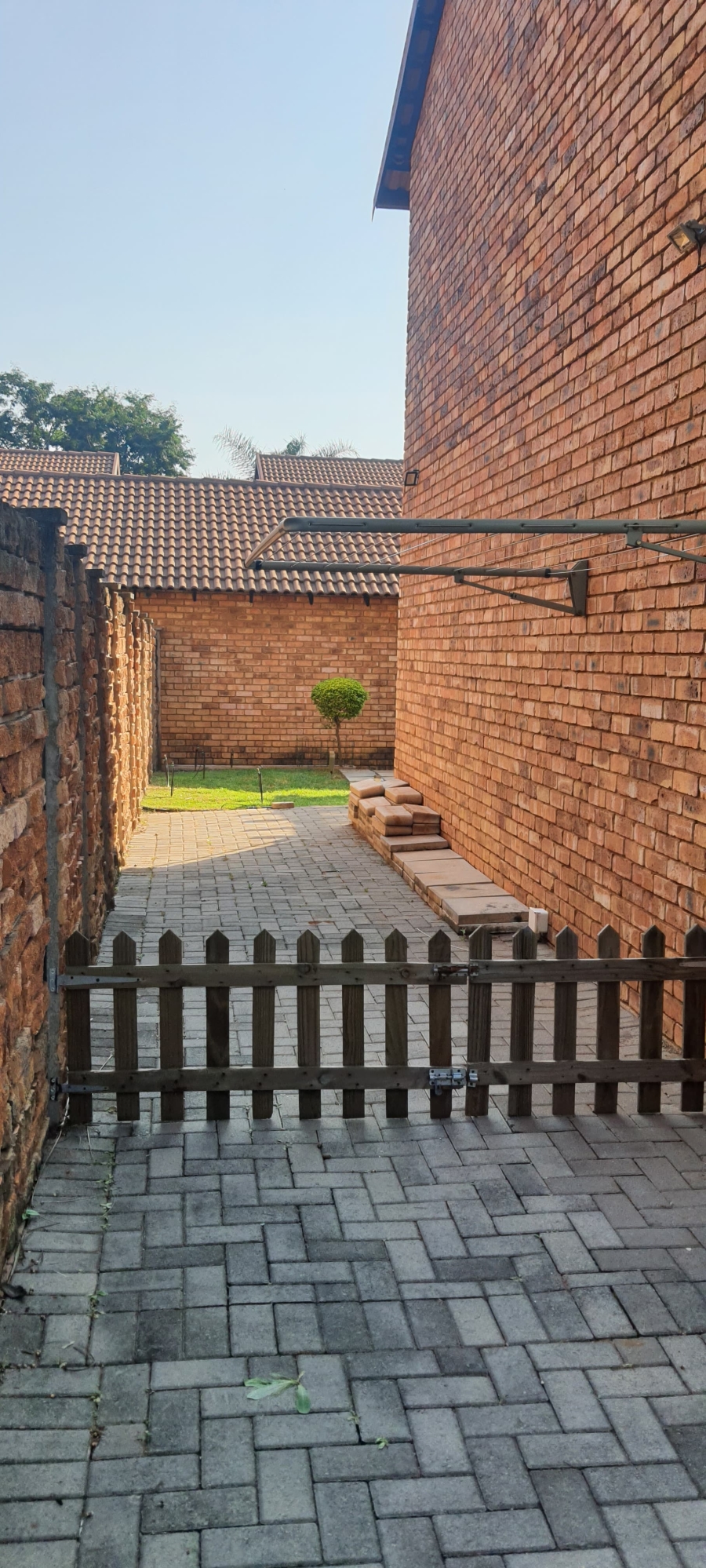 2 Bedroom Property for Sale in Annlin Gauteng