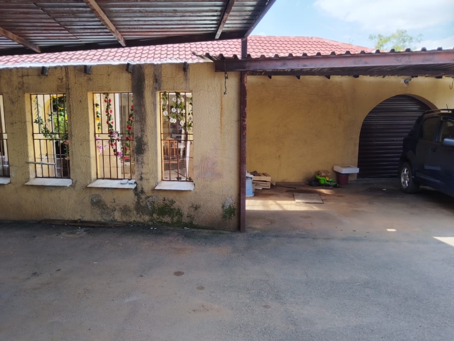 3 Bedroom Property for Sale in Crystal Park Gauteng