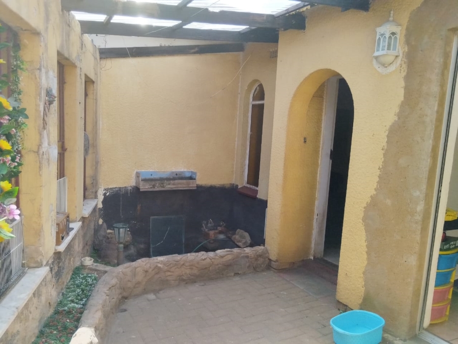 3 Bedroom Property for Sale in Crystal Park Gauteng