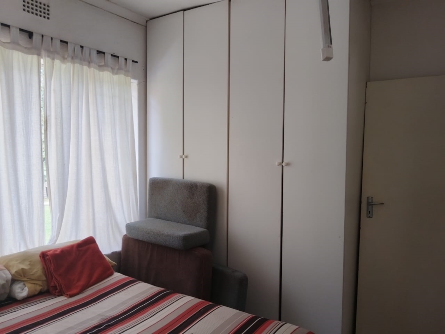 3 Bedroom Property for Sale in Crystal Park Gauteng