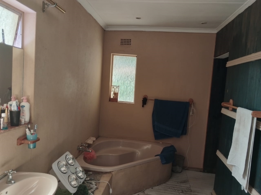 3 Bedroom Property for Sale in Crystal Park Gauteng