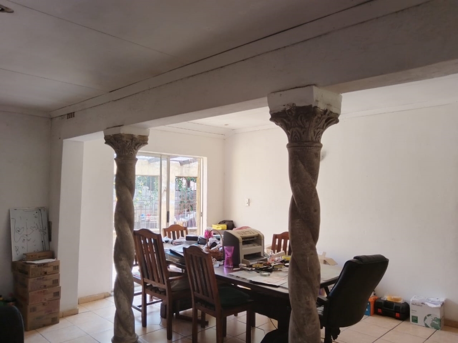 3 Bedroom Property for Sale in Crystal Park Gauteng