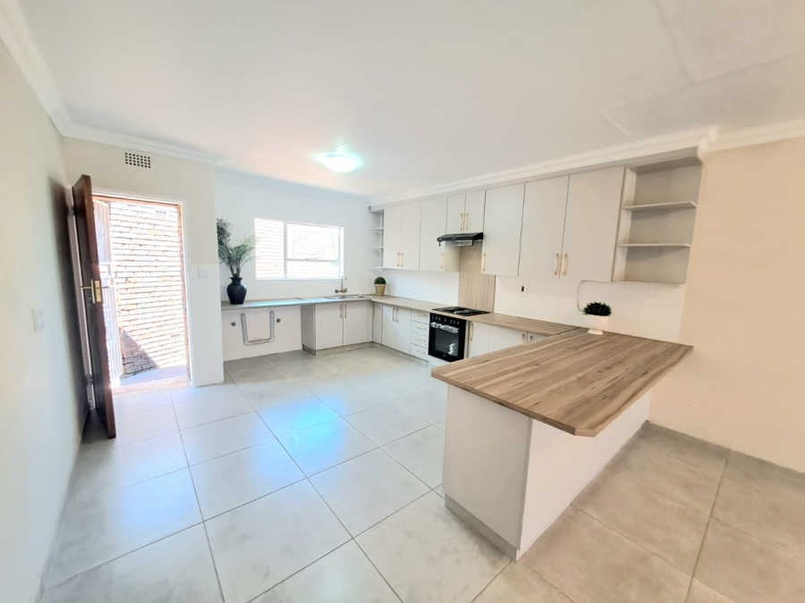 2 Bedroom Property for Sale in Three Rivers Gauteng