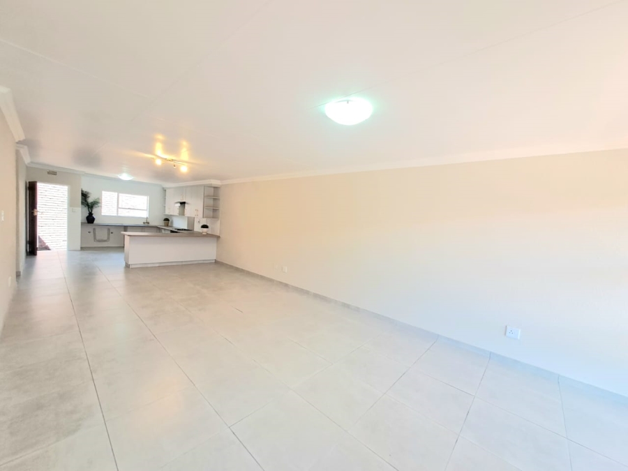 2 Bedroom Property for Sale in Three Rivers Gauteng