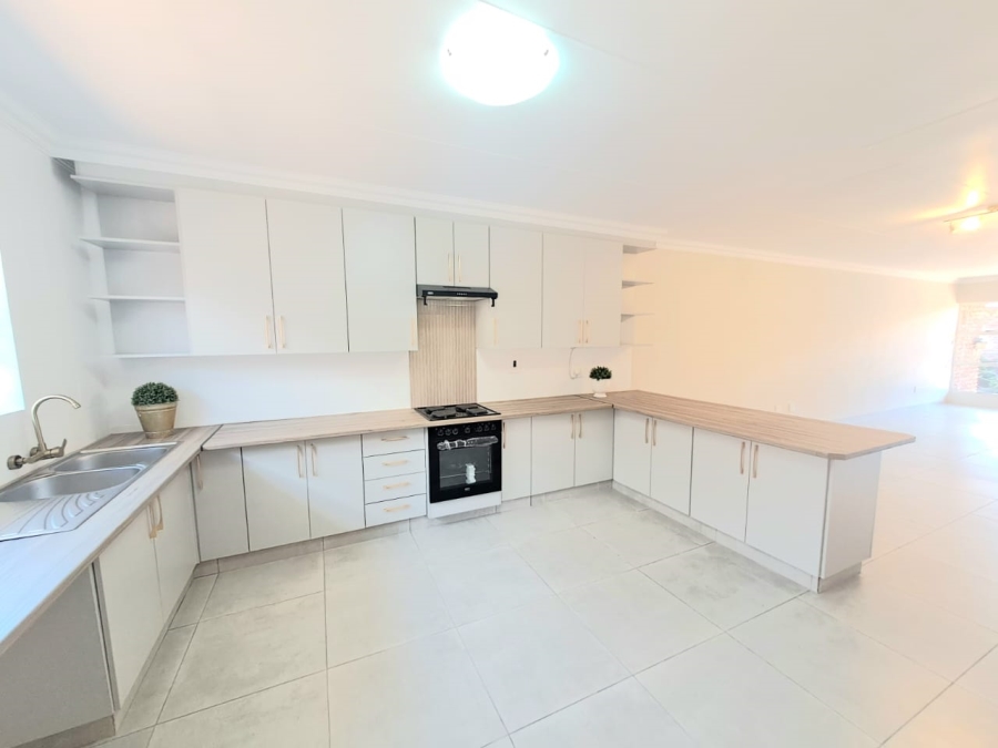 2 Bedroom Property for Sale in Three Rivers Gauteng