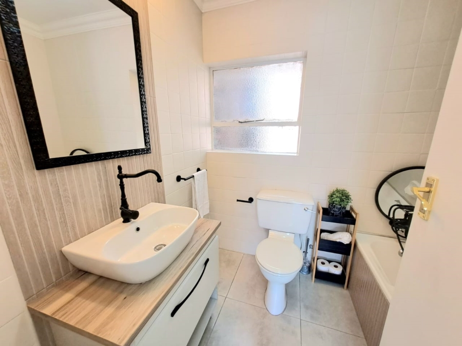 2 Bedroom Property for Sale in Three Rivers Gauteng