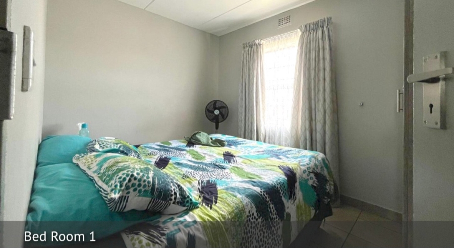2 Bedroom Property for Sale in Montana Tuine Gauteng