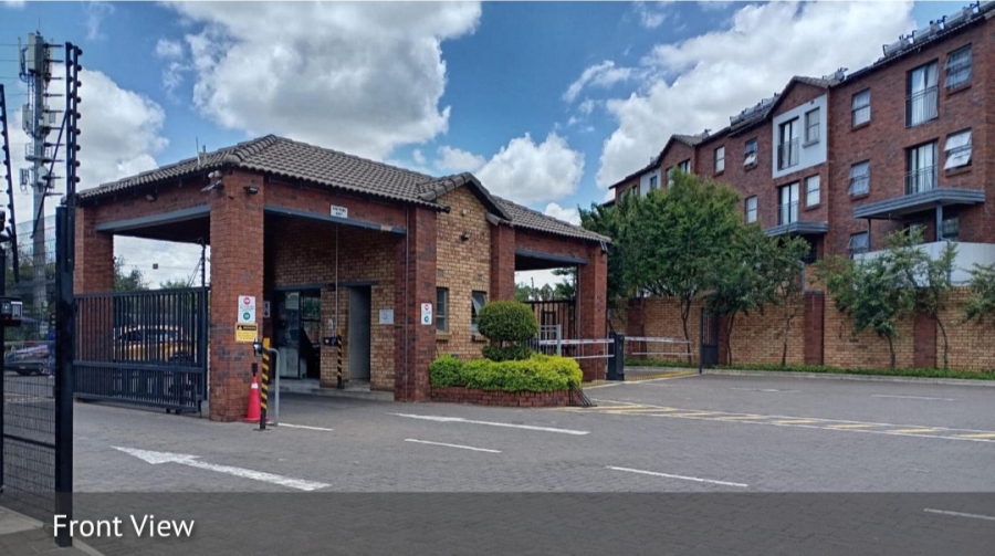 2 Bedroom Property for Sale in Montana Tuine Gauteng