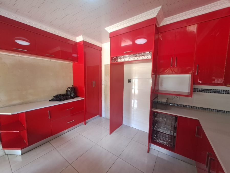 4 Bedroom Property for Sale in Arcon Park Gauteng