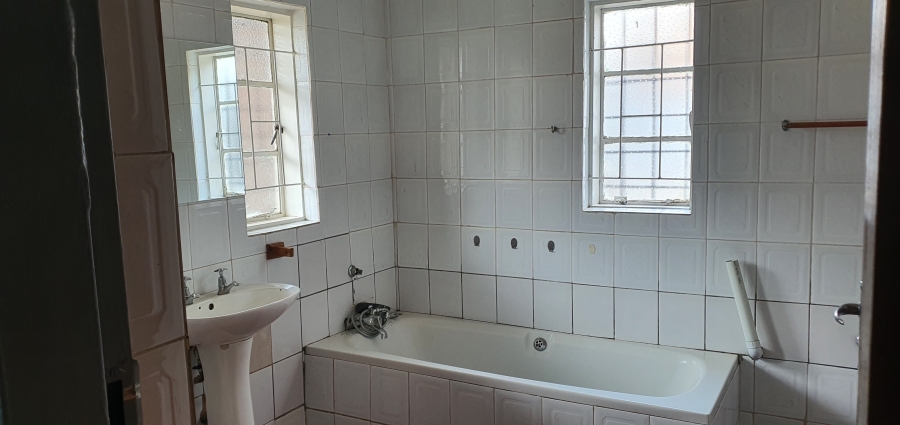 4 Bedroom Property for Sale in Heidelberg Industrial Gauteng