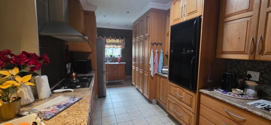 4 Bedroom Property for Sale in Vanderbijlpark Sw 2 Gauteng