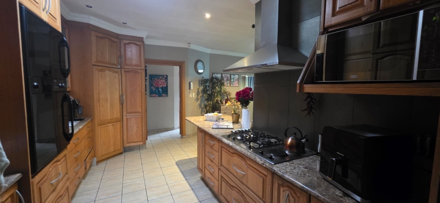 4 Bedroom Property for Sale in Vanderbijlpark Sw 2 Gauteng