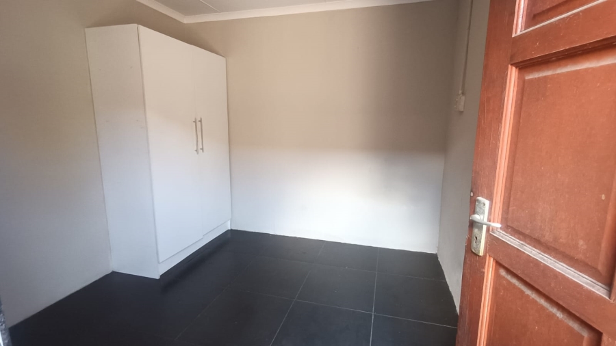 11 Bedroom Property for Sale in Vanderbijlpark SE 7 Gauteng