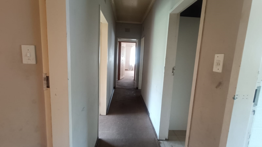 11 Bedroom Property for Sale in Vanderbijlpark SE 7 Gauteng