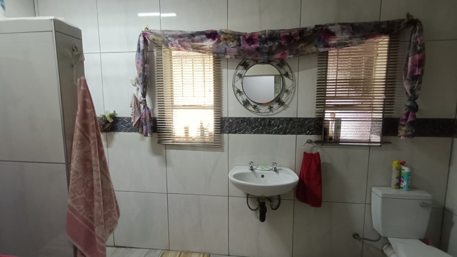 2 Bedroom Property for Sale in Vanderbijlpark SE 1 Gauteng