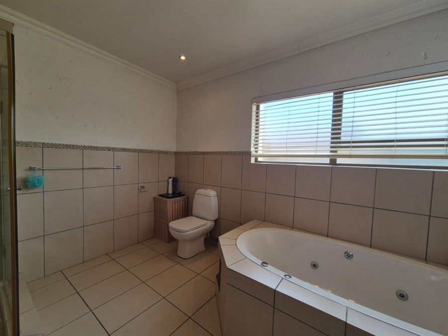 4 Bedroom Property for Sale in Vaalview Gauteng