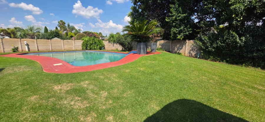 4 Bedroom Property for Sale in Vanderbijlpark SE 2 Gauteng