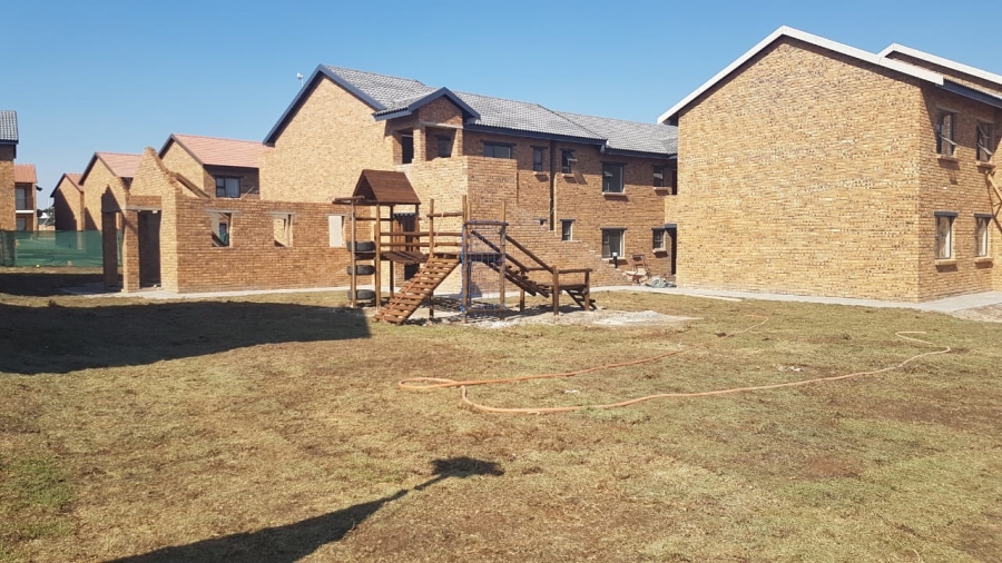 2 Bedroom Property for Sale in Witfield Gauteng