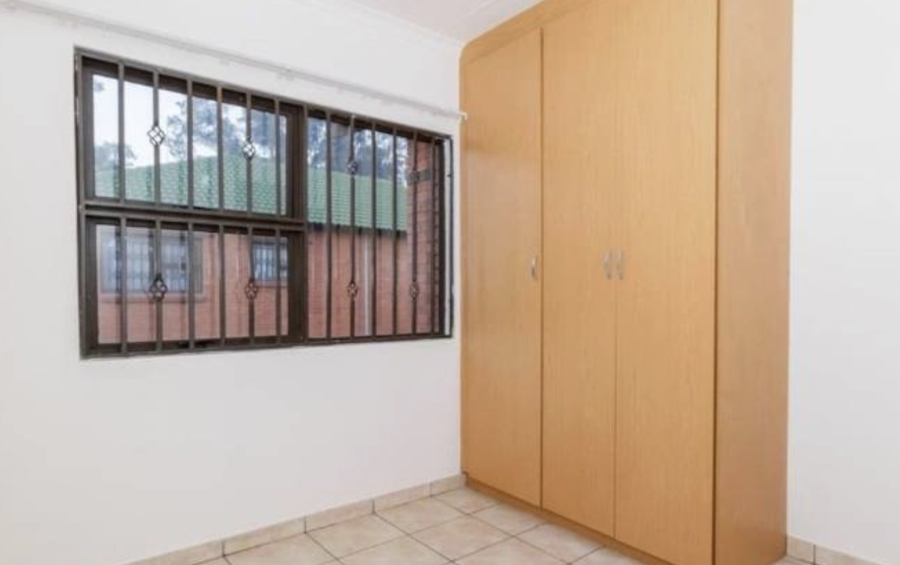 2 Bedroom Property for Sale in Apex Gauteng