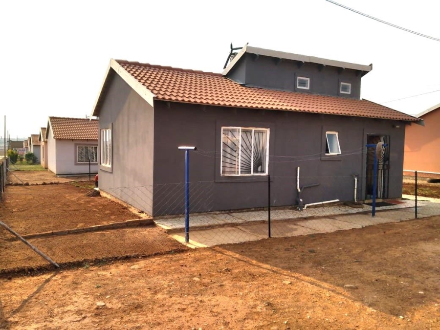 2 Bedroom Property for Sale in Savanna City Gauteng