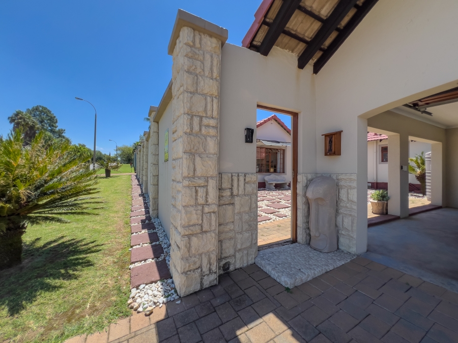 3 Bedroom Property for Sale in Van Riebeeck Park Gauteng